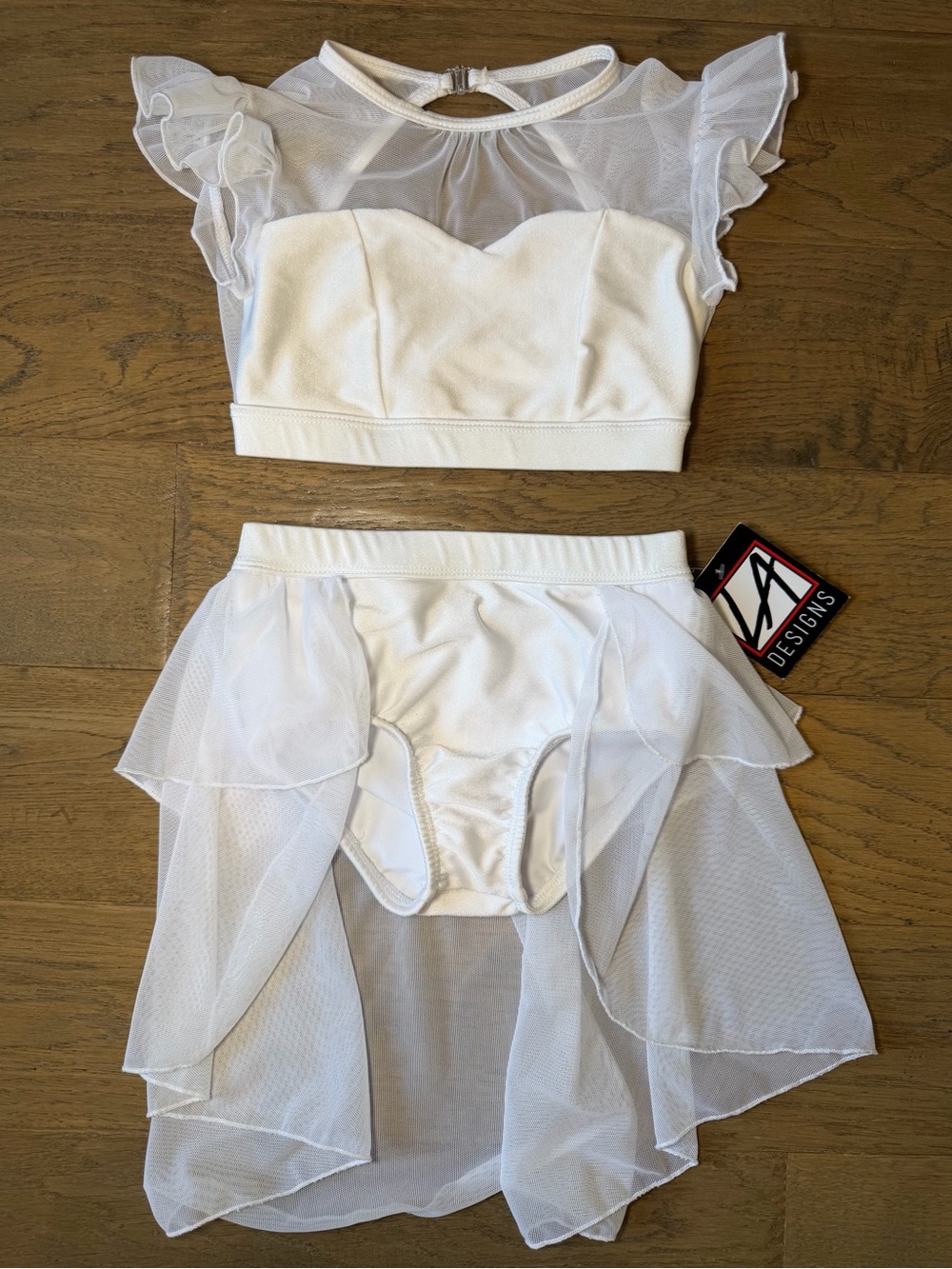 NWT Girls CM LA Designs White Set